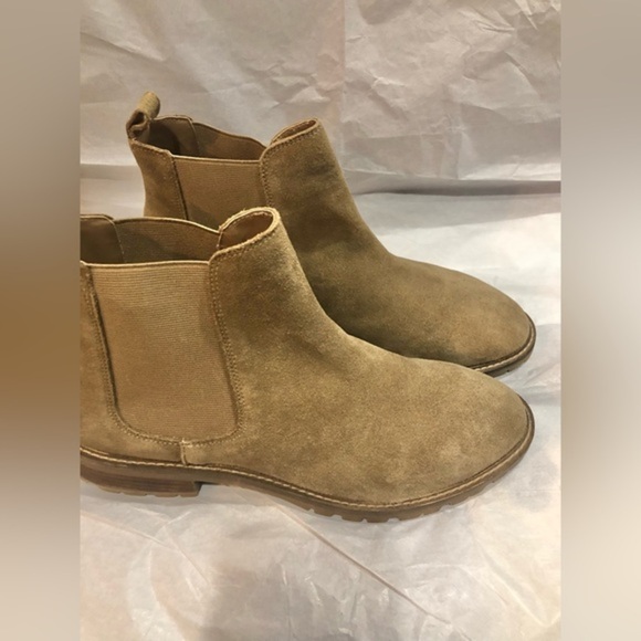 Steve Madden oatmeal Suede Leopold slip on Chelsea ankle‎ boot Booties size 12 - Picture 2 of 12